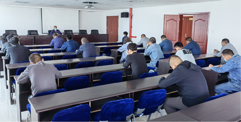 8040WWW威尼斯工投公司召开疫情防控与清静生产专题聚会