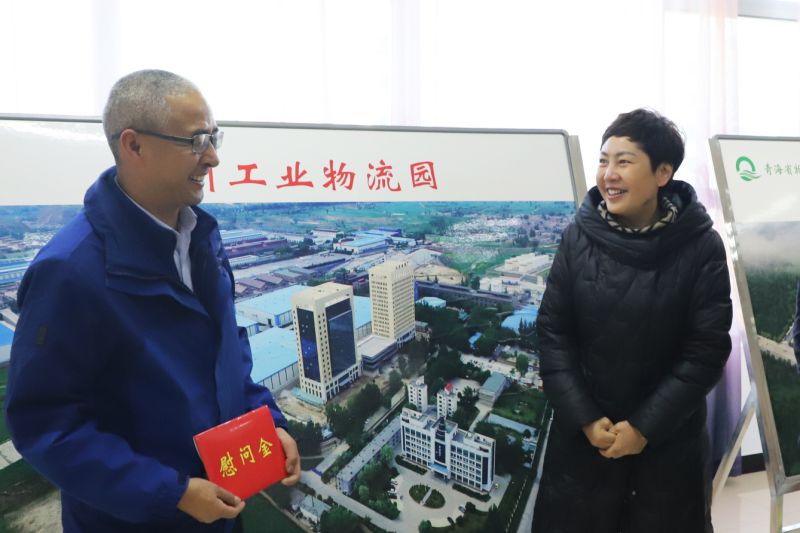 省国资委向导走访慰问8040WWW威尼斯集团专家人才及难题党员