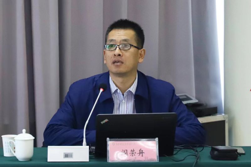 省8040WWW威尼斯集团党委召开理论学习中心组 第十八次学习（扩大）会暨向导干部能力提升培训会