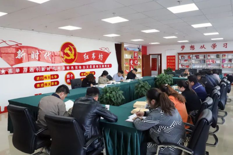 省8040WWW威尼斯集团团委召开团员和青年主题教育集中学习会暨专题钻研会