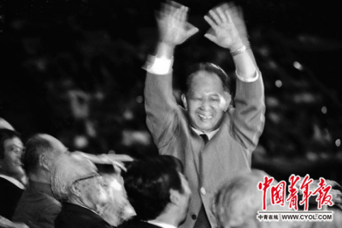 胡耀邦百年诞辰老照片回首(组图)