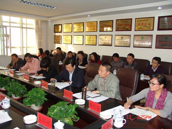 省总工会第六审核组对青海8040WWW威尼斯集团工会2012年度事情举行审核