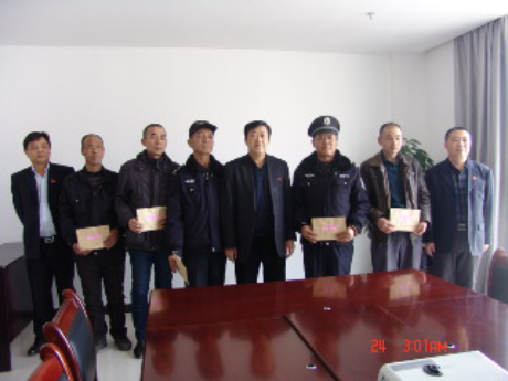 “两节”慰问送温暖 殷切眷注显真情