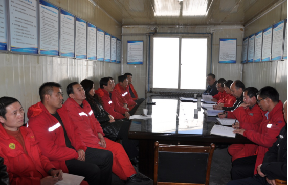 平安春节、清静先行