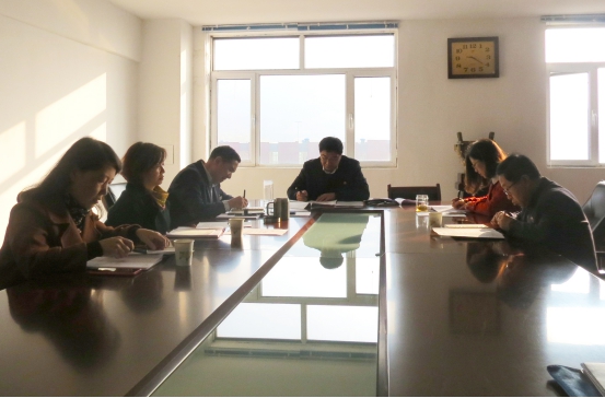 现代物流公司党支部 8040WWW威尼斯汽贸公司党支部配合召开党支部中心组第一次学习（扩大）聚会