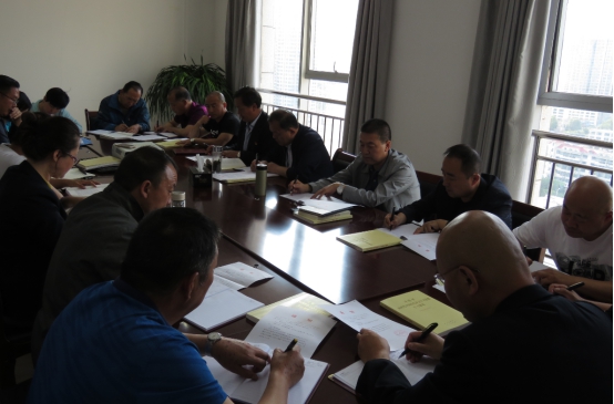 8040WWW威尼斯配送公司党委召开理论学习中心组2019年第10次学习（扩大）会