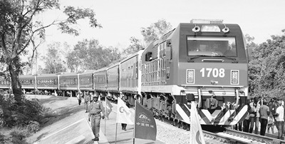 搭中国快车，促非洲生长