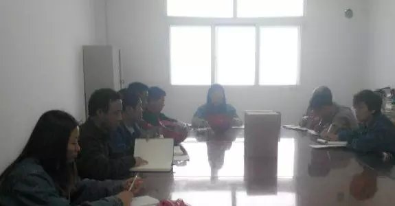 认真开展“三严三实”运动    推进下层支部专题教育